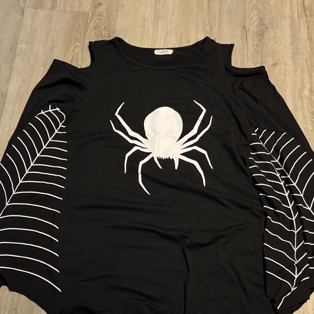 Spadehill Black‎ Spider Graphic Top